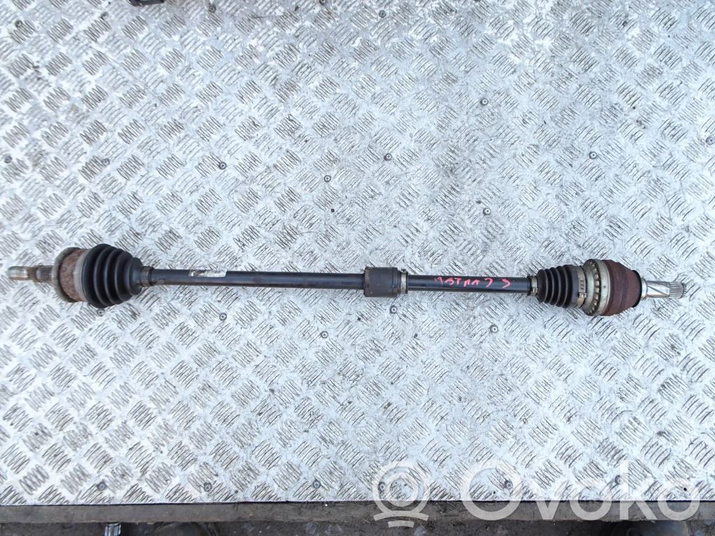 Opel Astra J Półoś przednia 