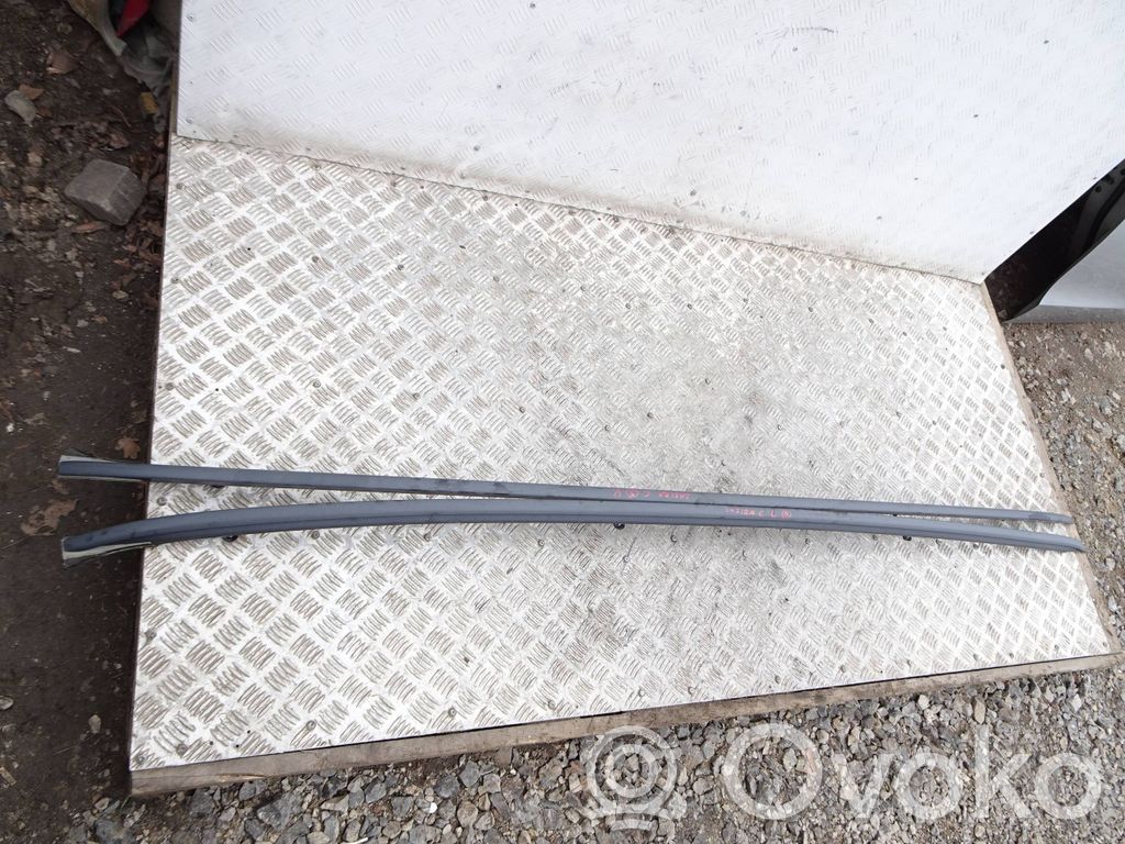 Opel Zafira C Gareniskie jumta reliņi – "ragi" 