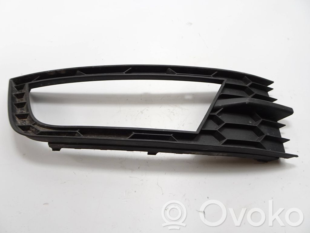 Skoda Octavia Mk3 (5E) Grilă/ornament proiector ceață față 