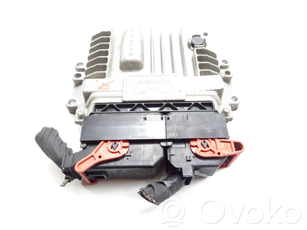KIA Ceed Engine control unit/module 