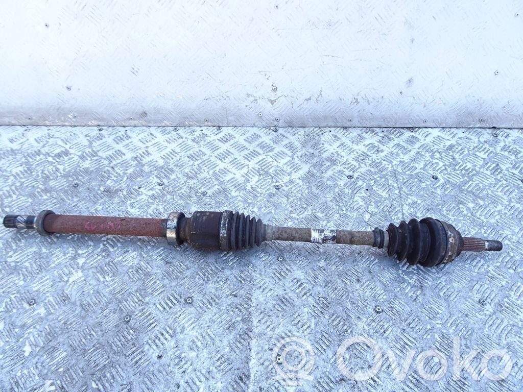 Renault Clio IV Eje de transmisión delantero 