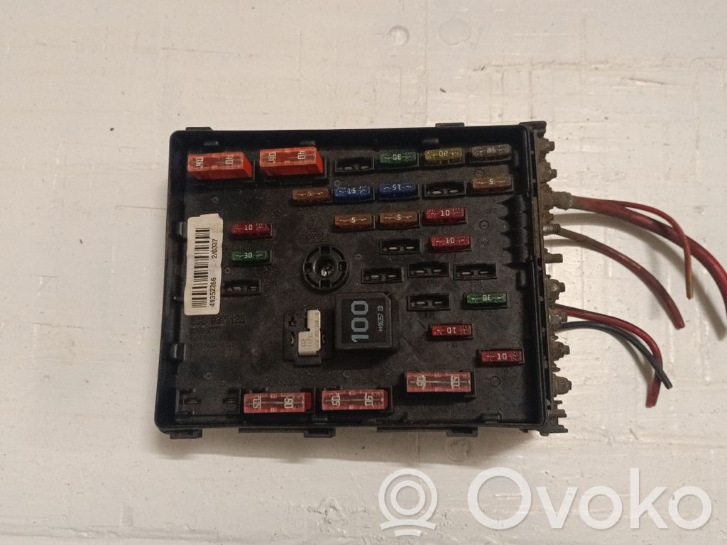 Volkswagen PASSAT B6 Fuse module 