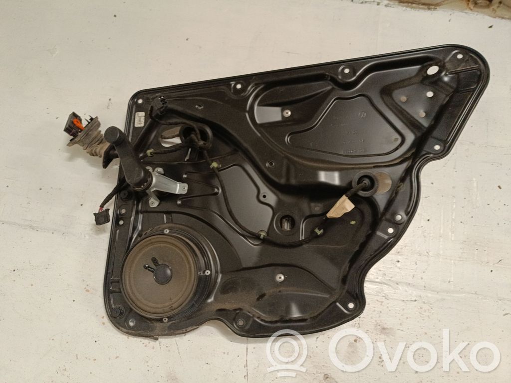 Volkswagen PASSAT B6 Mechaninis galinio lango pakėlimo mechanizmas 