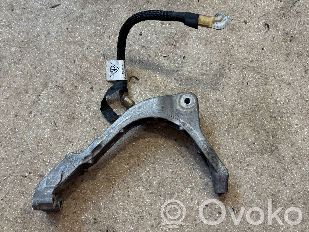 Engine mounting bracket   971199352H