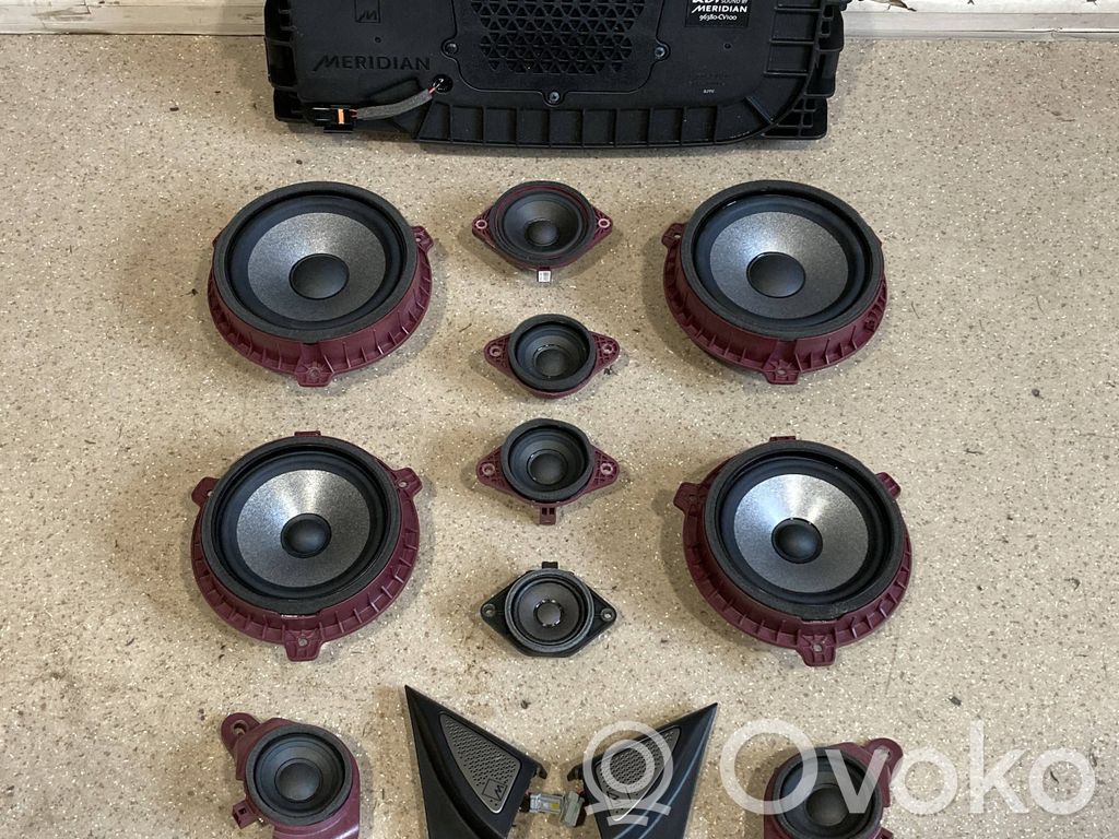Audio system kit   96360CV100,96361CV100,96311CV100,96310CV100,96320CV100,96330CV100,96340CV100,96350L8500,96380CV100