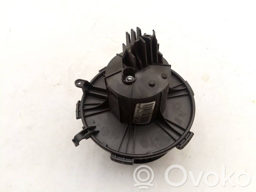 Opel Zafira B Mazā radiatora ventilators 