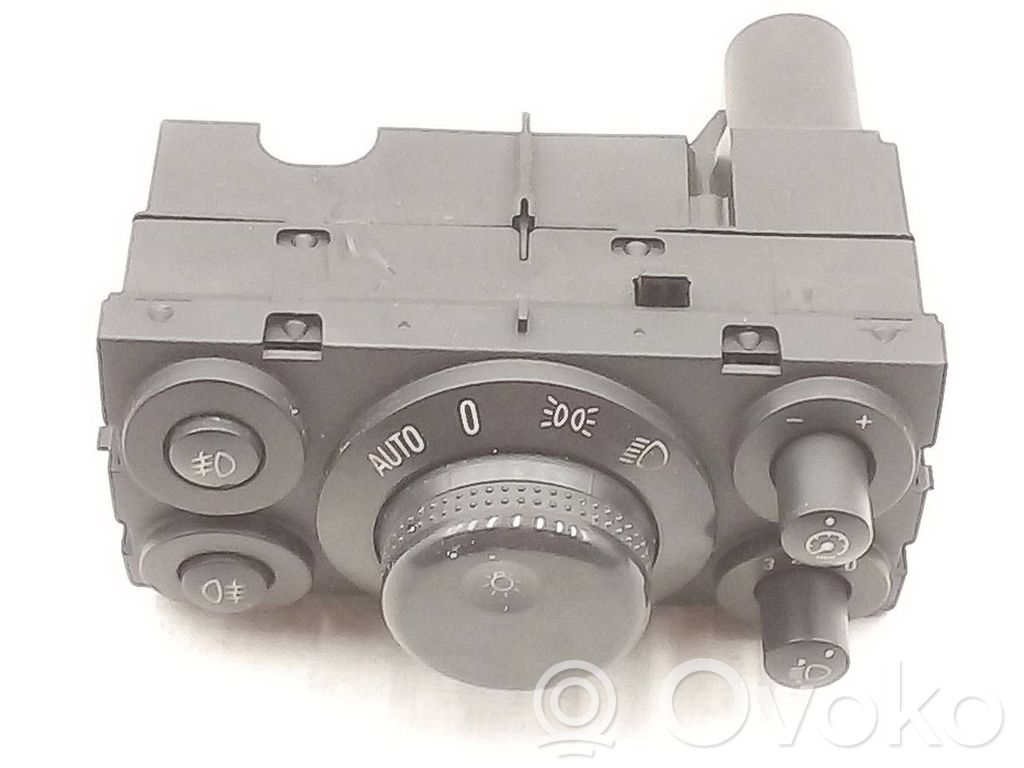Interruptor de luz   13100124,0320