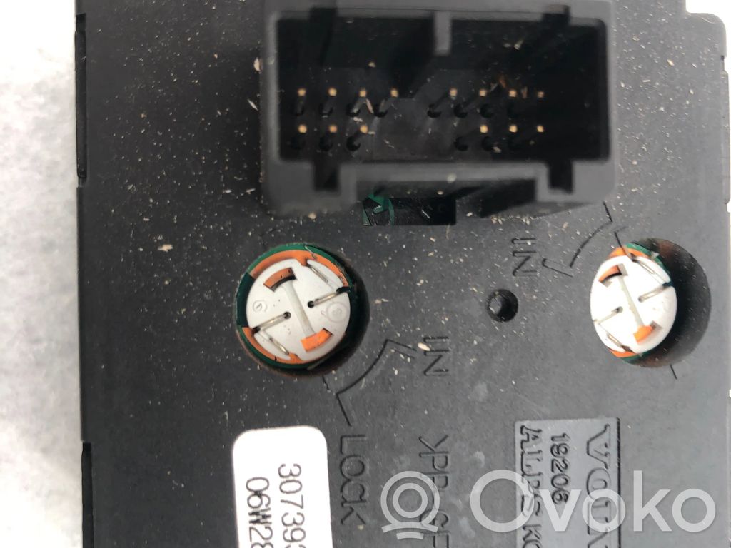 Interruptor de luz   30739300,06W28T,19206