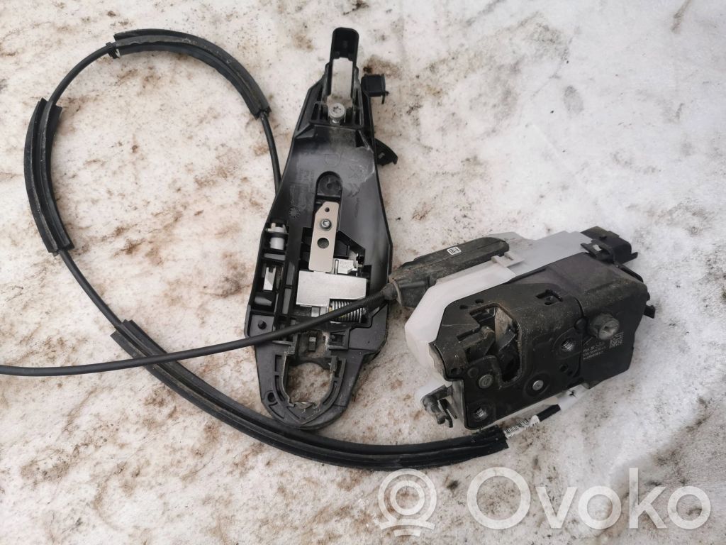 Opel Combo E Rear door lock 