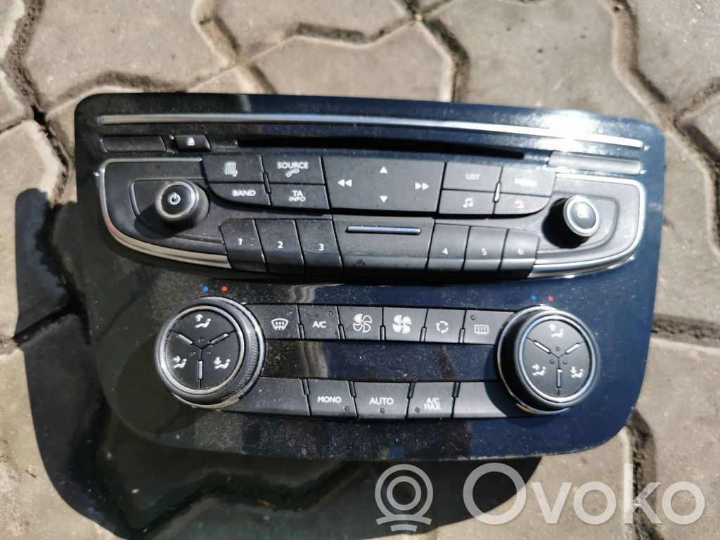 Peugeot 508 Climate control unit 