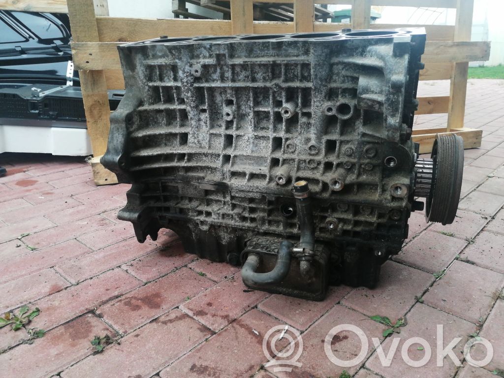 Volvo S60 Engine block 