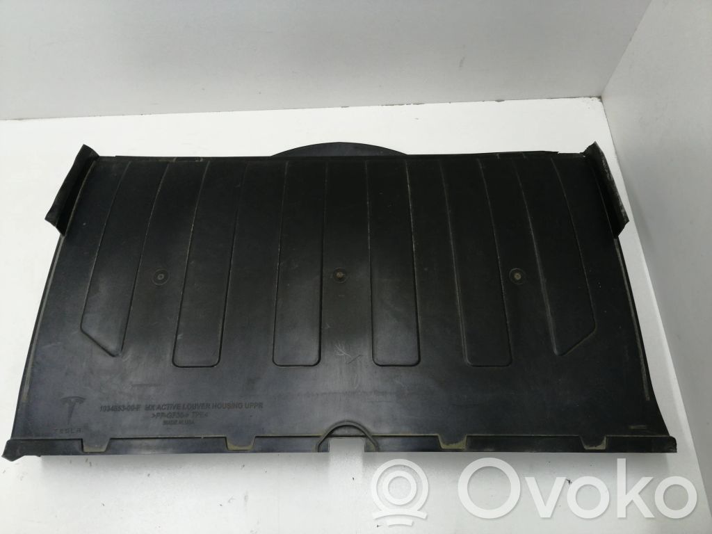 Tesla Model X Intercooler air guide/duct channel 