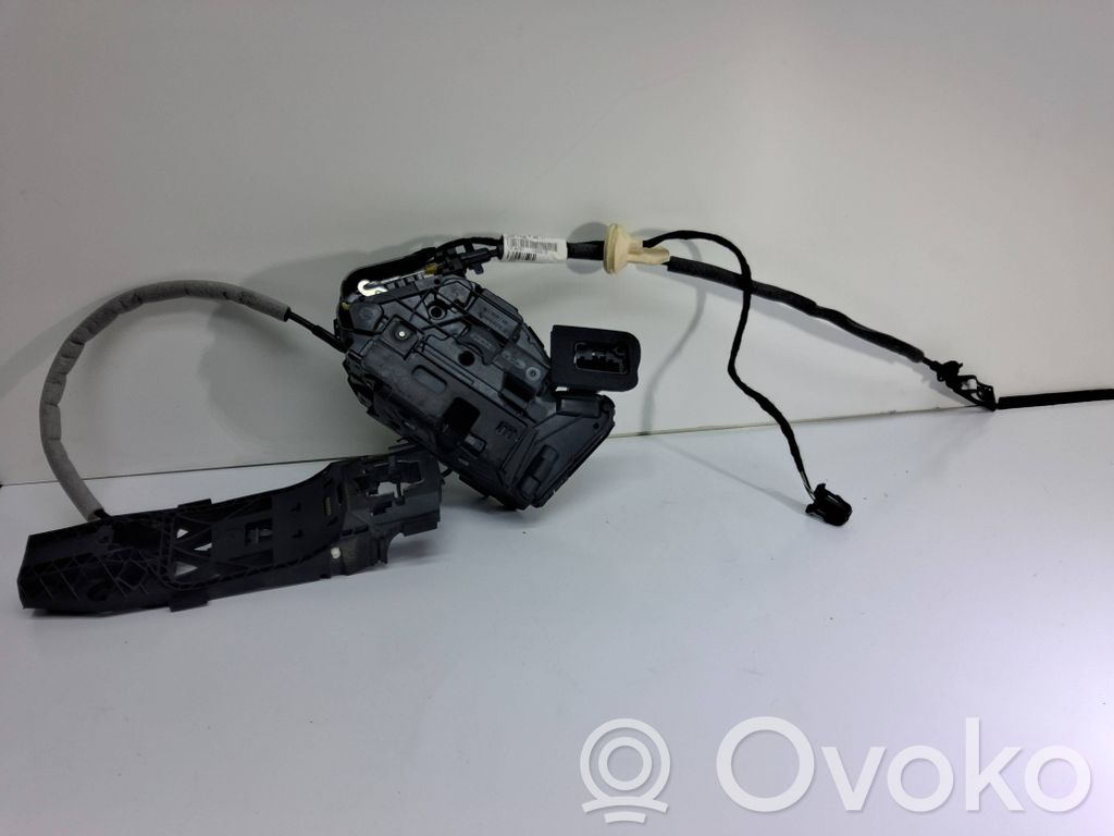 Volkswagen e-Golf Priekšpusē slēdzene 