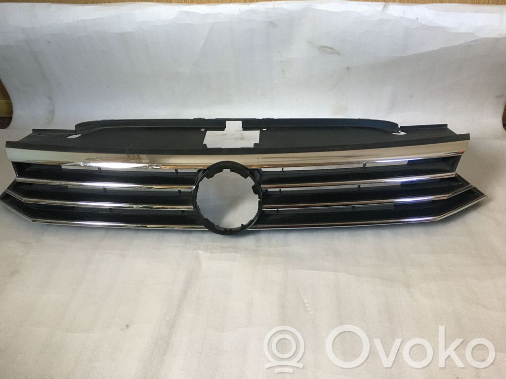 Maskownica / Grill / Atrapa górna chłodnicy   3C0853653