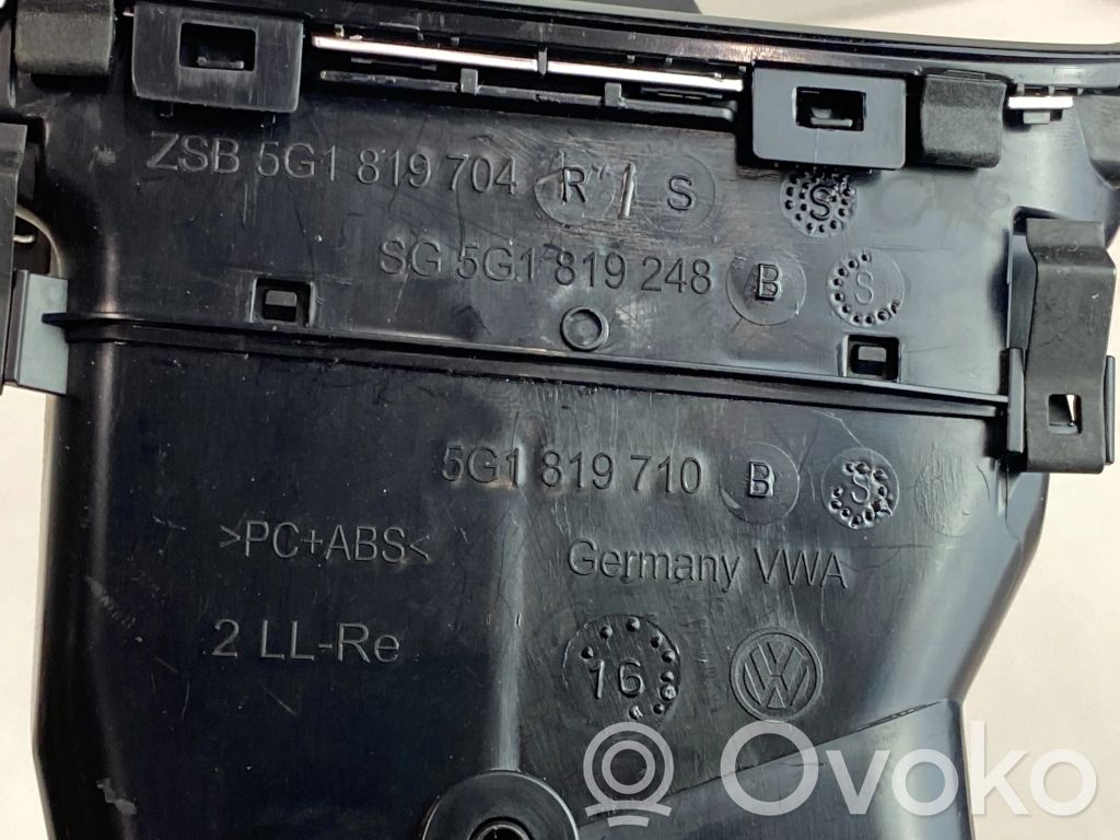 Volkswagen Golf VII Boczna kratka nawiewu deski rozdzielczej 