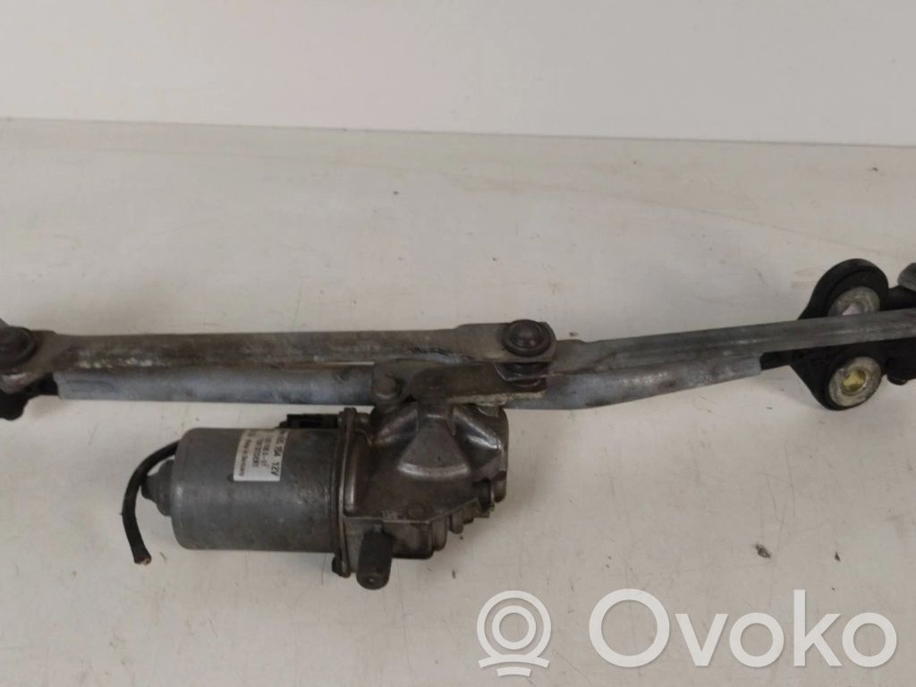 BMW X5 E70 Front wiper linkage and motor 