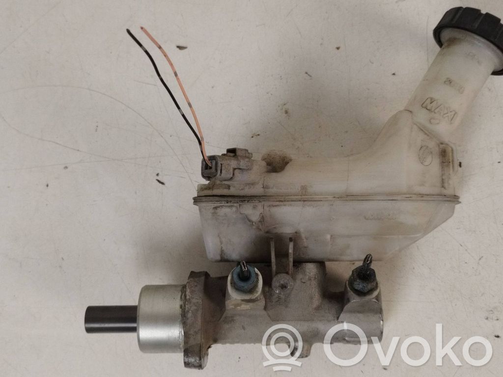 Nissan Micra Master brake cylinder 