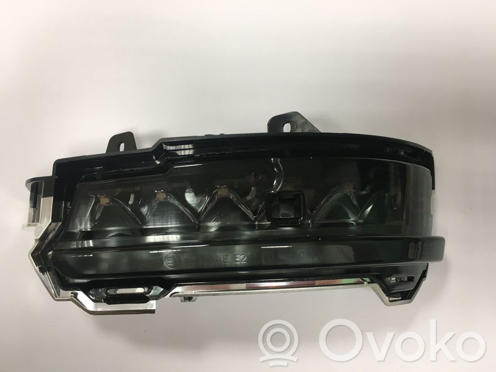 Land Rover Range Rover Evoque L551 Kierunkowskaz przedni 