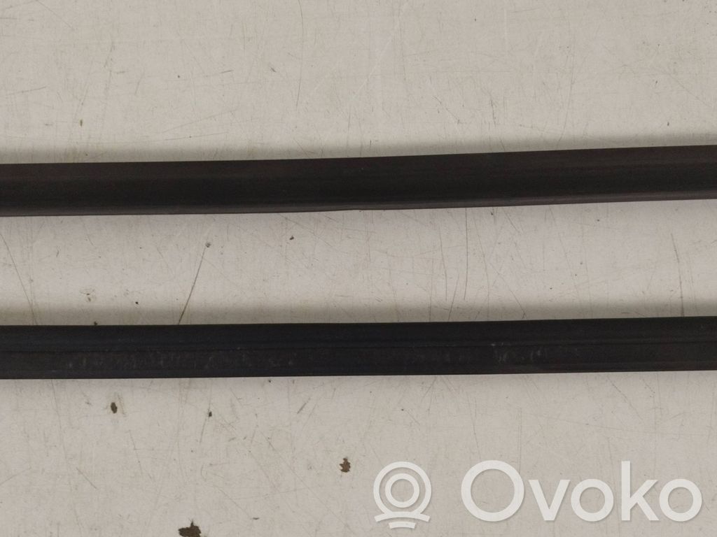 BMW 3 E90 E91 Engine compartment rubber 