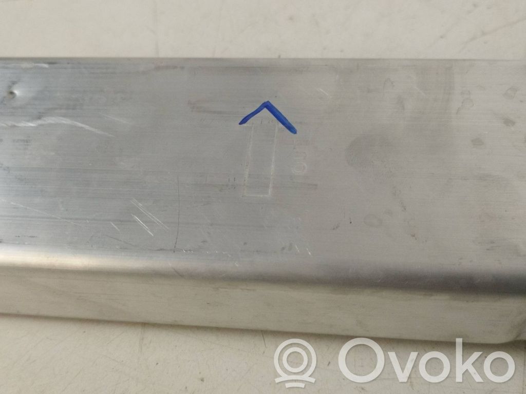 Tesla Model 3 Priekšpusē bampera amortizators 