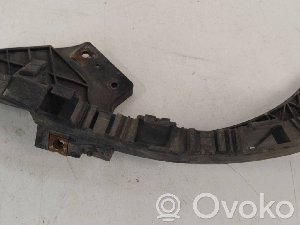 Subaru Forester SH Headlight/headlamp mounting bracket 