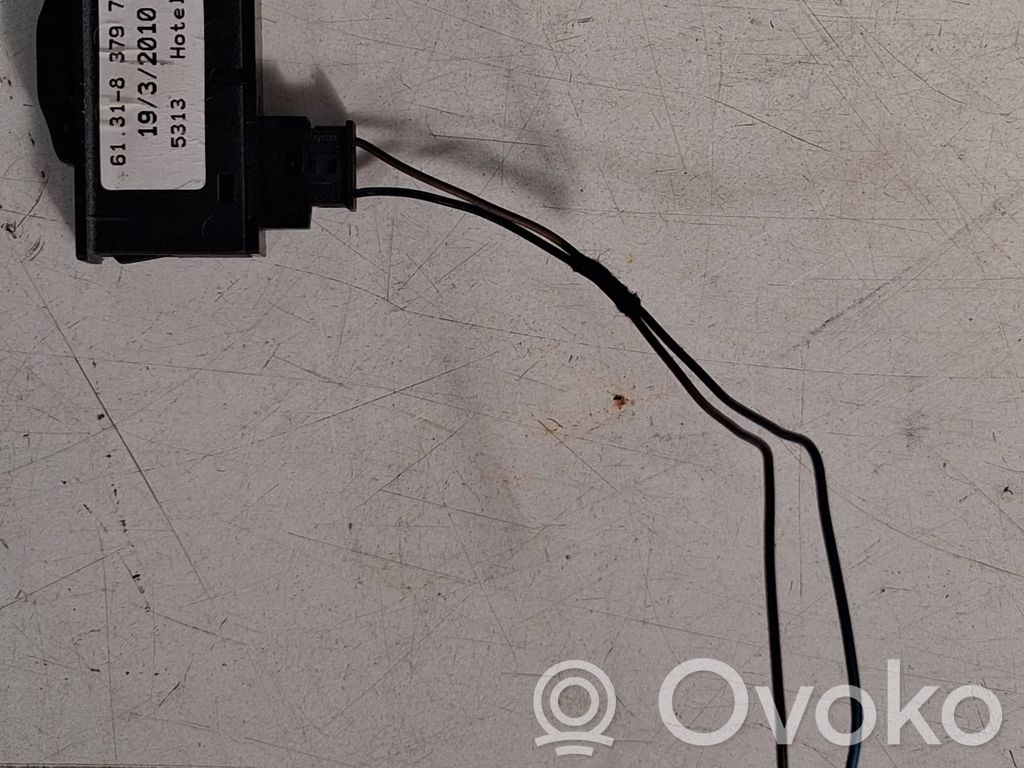 BMW 7 F01 F02 F03 F04 Tailgate/trunk/boot open switch 