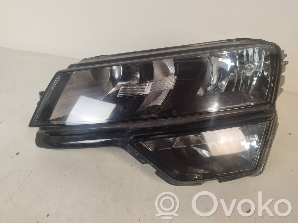 Lampa przednia   57B941015A,5ZB941015A,0020503706,25PL8918