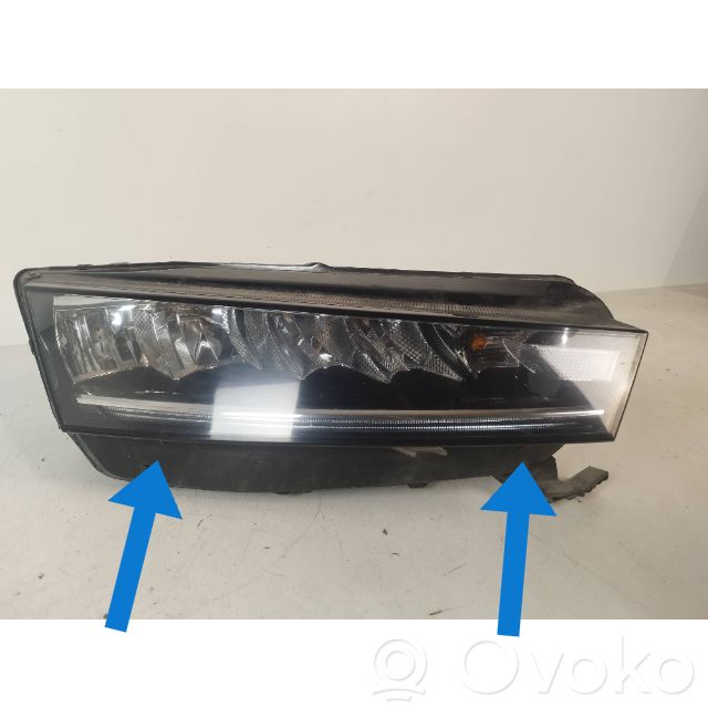 Skoda Octavia Mk4 Lampa przednia 