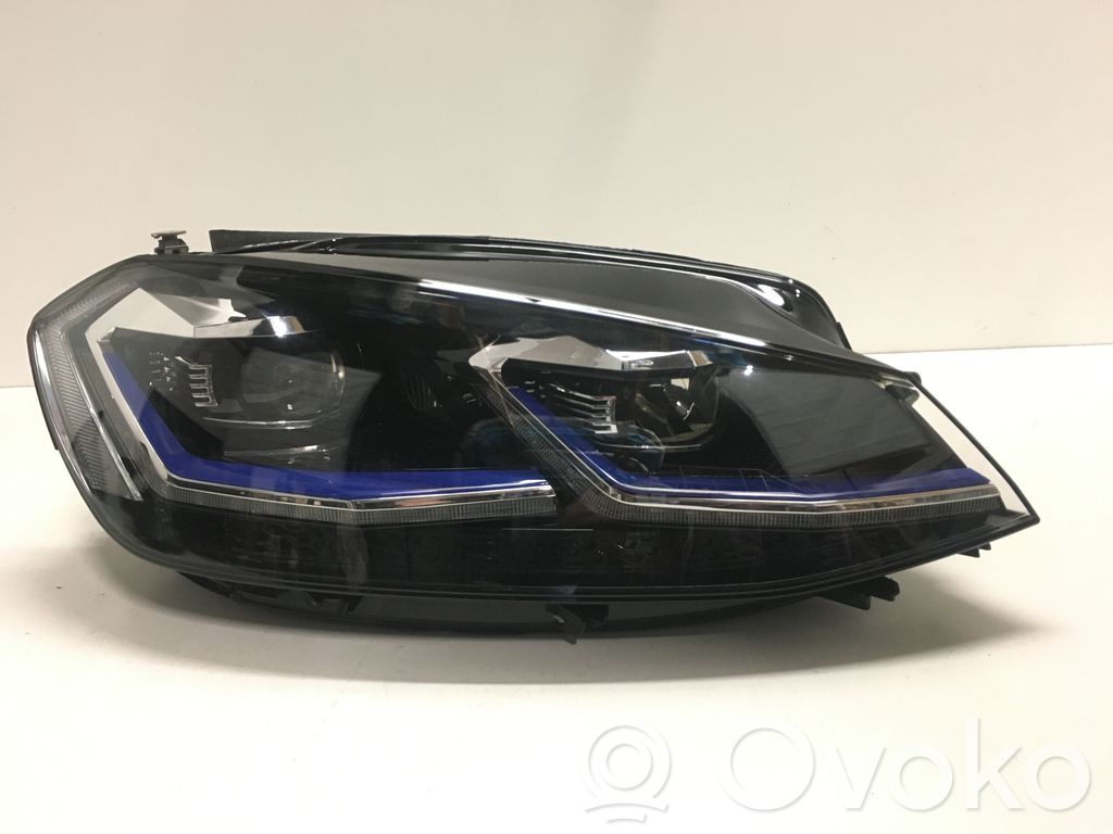 Volkswagen e-Golf Scheinwerfer 