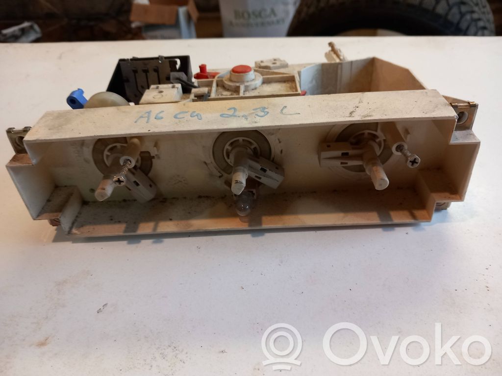 Audi 100 S4 C4 Climate control unit 