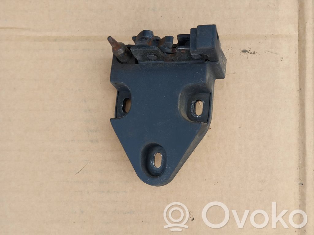 Loading door lock