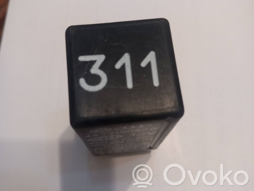Audi A4 S4 B5 8D Sonstige Relais 
