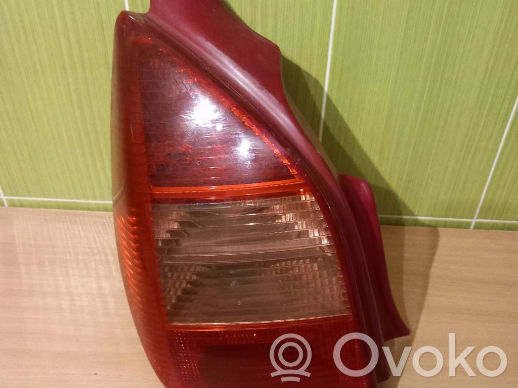 Citroen C2 Aizmugurējais lukturis virsbūvē 
