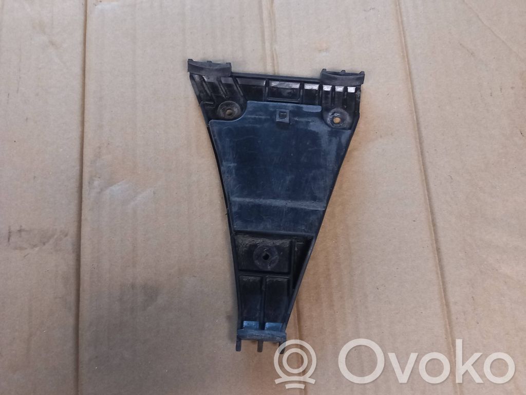 Audi A4 S4 B5 8D Etupuskurin kannake 