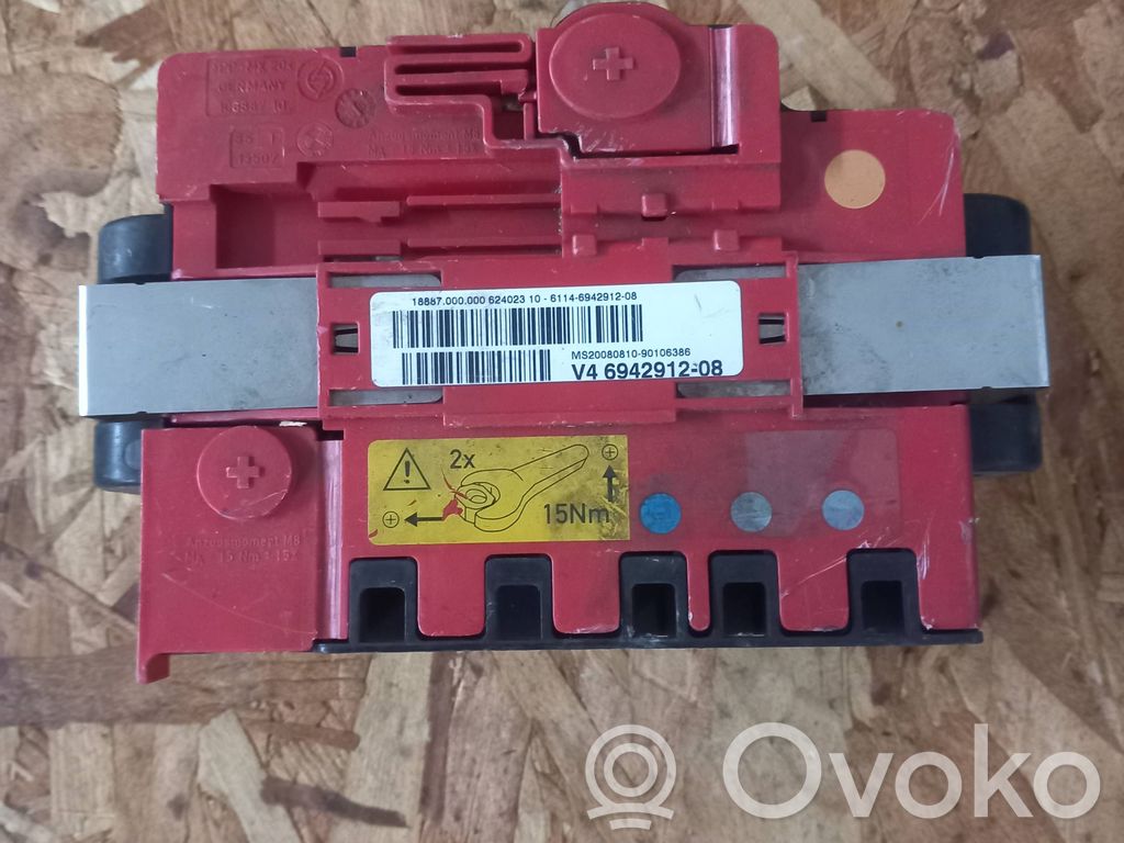 Module de fusibles   61146942912,6942912