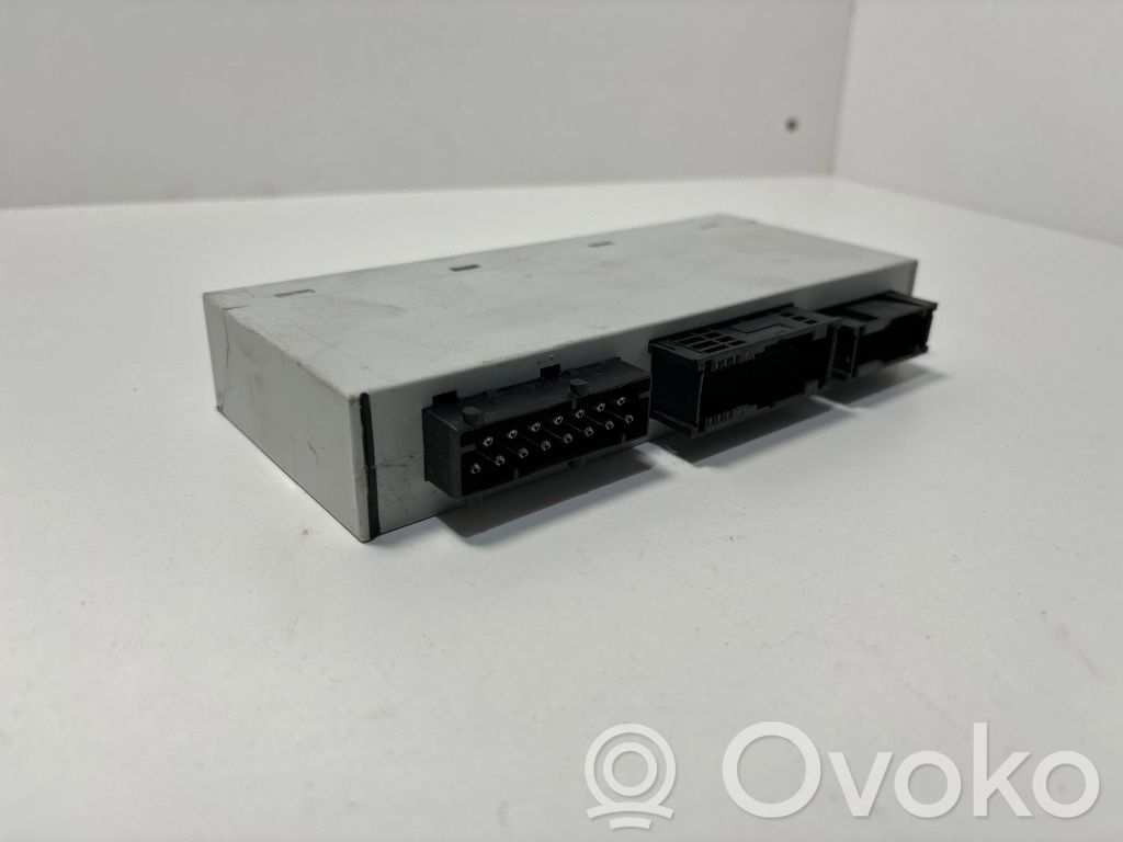 BMW 3 E46 Komforta modulis 