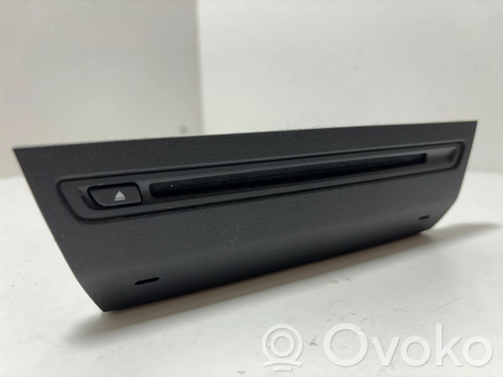 Mazda 3 III Navigation unit CD/DVD player 