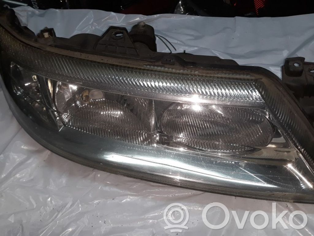 Renault Laguna II Headlight/headlamp 