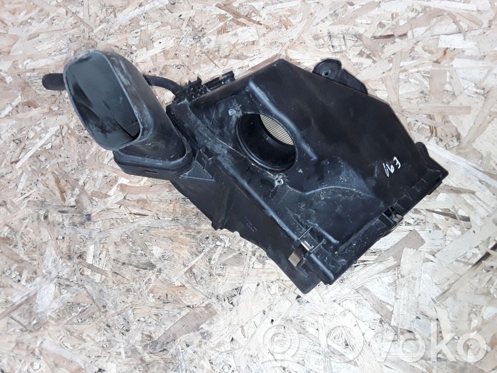 BMW 3 E90 E91 Air filter box 
