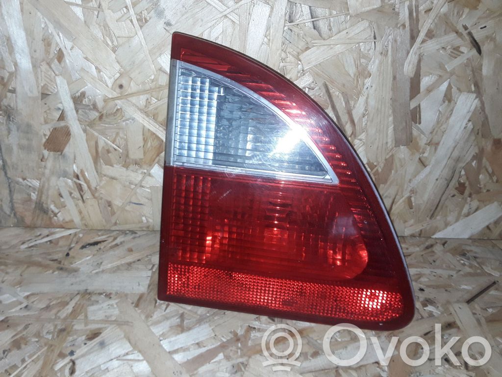 Tailgate rear/tail lights   7M5945093B