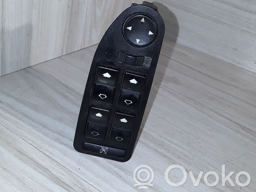 Electric window control switch   769434,6904306