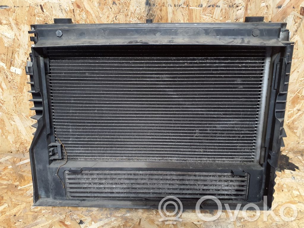 BMW 5 E60 E61 Radiatorių komplektas 