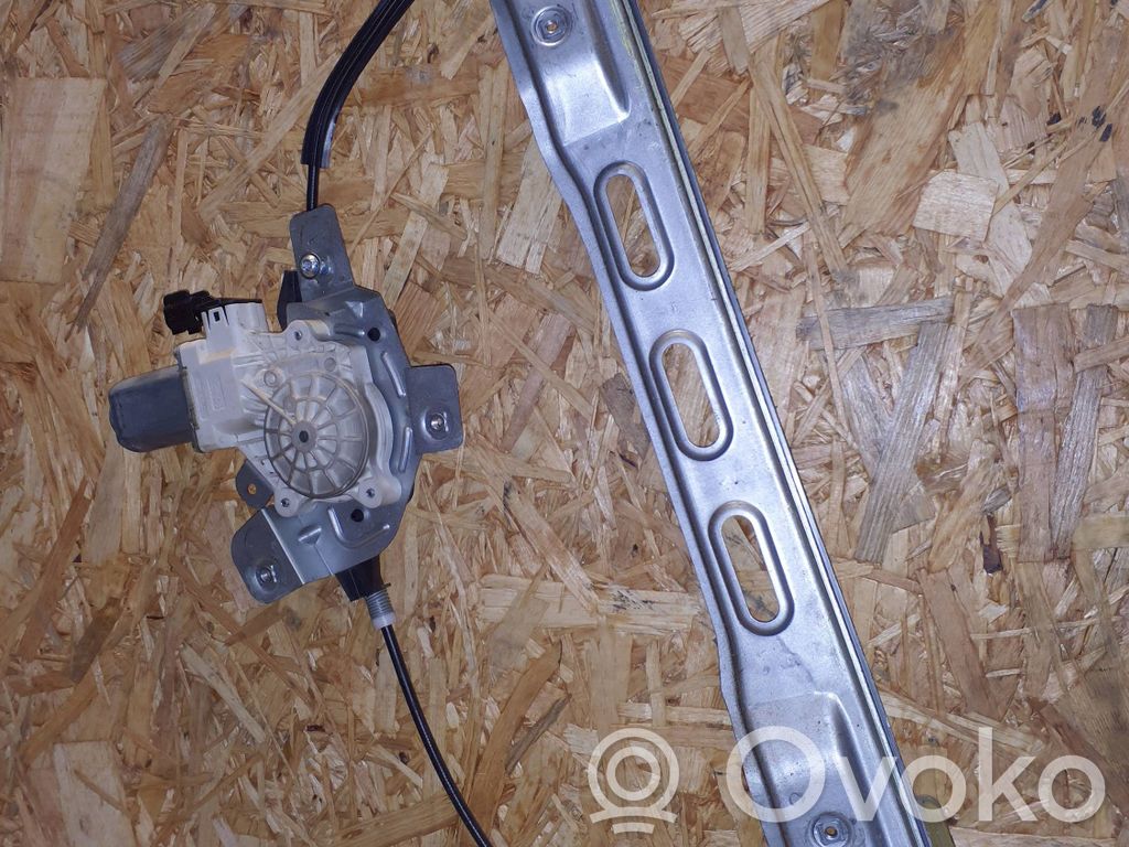 Ford Transit Courier Macara ușă față cu motor 
