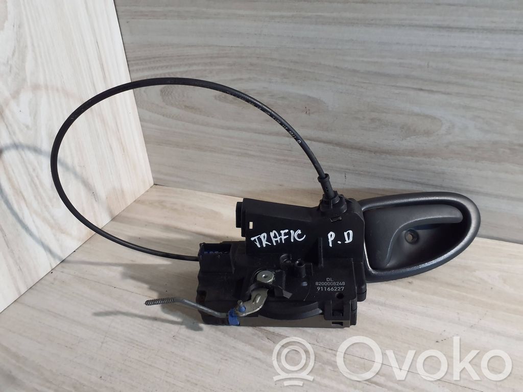 Renault Trafic II (X83) Zamek drzwi przednich 