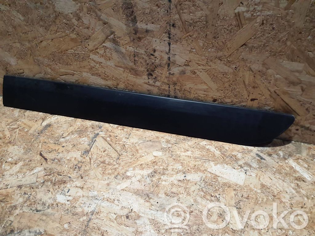 Fiat Scudo Aizmugurē durvju dekoratīvā apdare (moldings) 