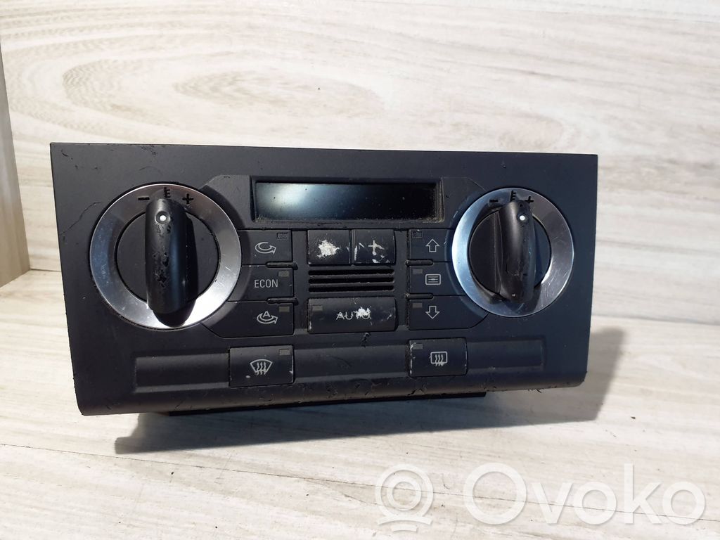 Audi A3 S3 8P Climate control unit 