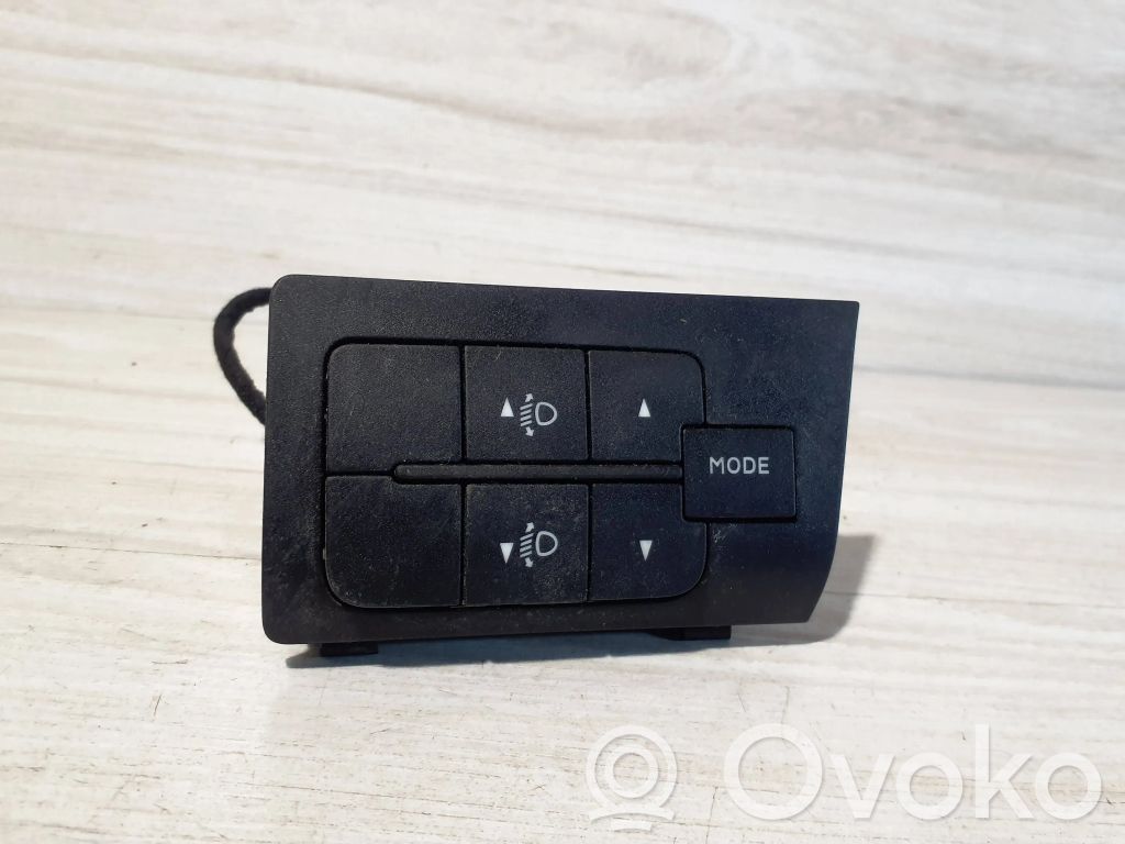 Fiat Ducato Headlight level height control switch 