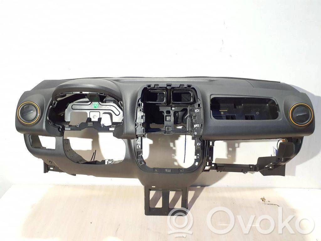 Dacia Spring Dashboard 