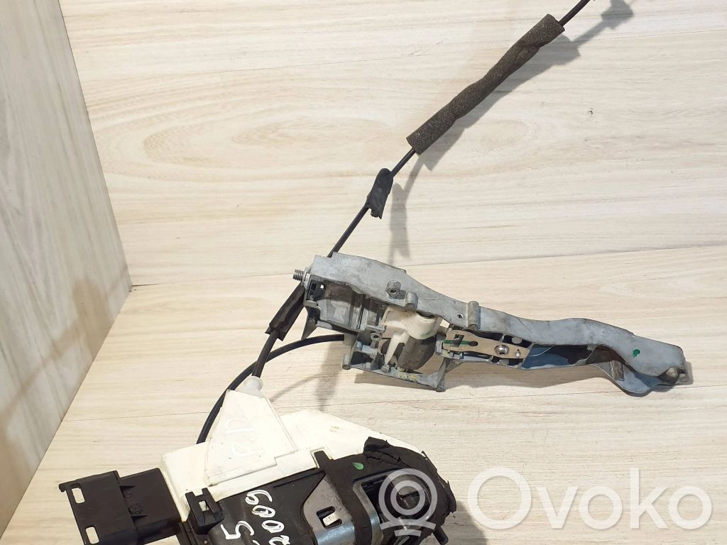 Citroen C5 Front door lock 