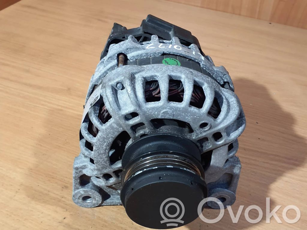 Renault Clio IV Ģenerators 
